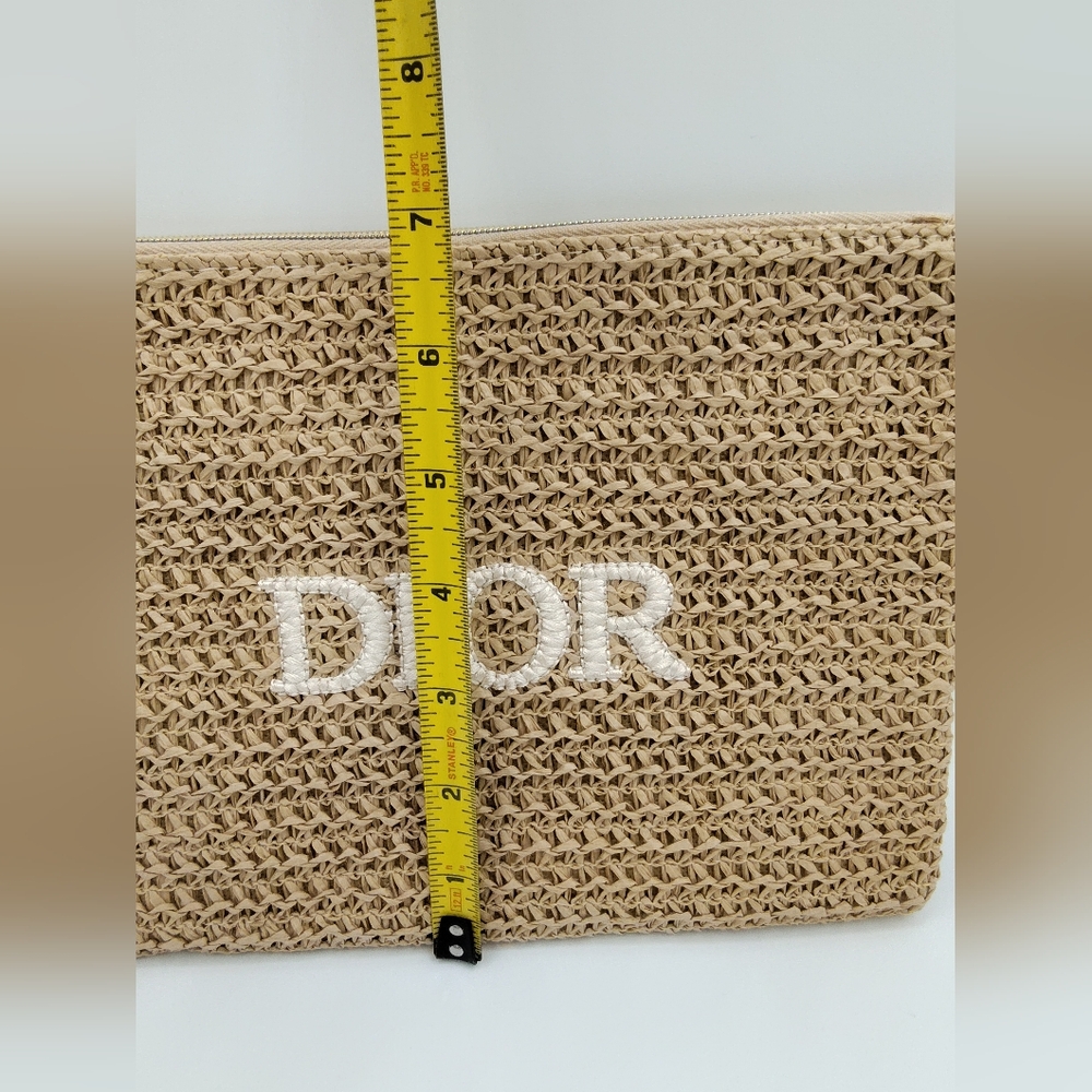 DIOR Raffia Woven Trousse Pouch Wristlet Natural Straw Logo Cosmetic Bag NIB - Picture 4 of 7